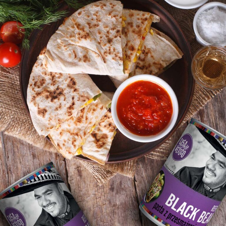 Quesadilla z&nbsp;czarną fasolą i&nbsp;kurczakiem