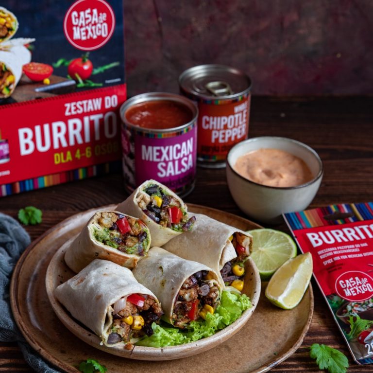 Wege burrito z&nbsp;pieczonym kalafiorem i&nbsp;salsą meksykańską