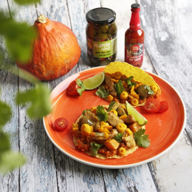 Taco z&nbsp;pieczoną dynią i&nbsp;warzywami