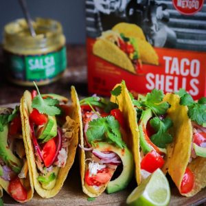 Tacos z guacamole, kurczakiem i warzywami smuklewidelce Casa de Mexico