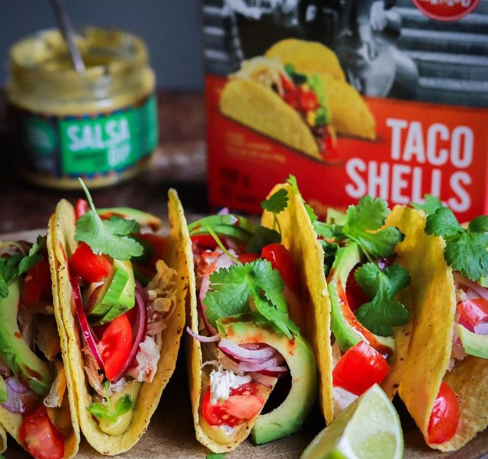 Tacos z guacamole, kurczakiem i warzywami smuklewidelce Casa de Mexico