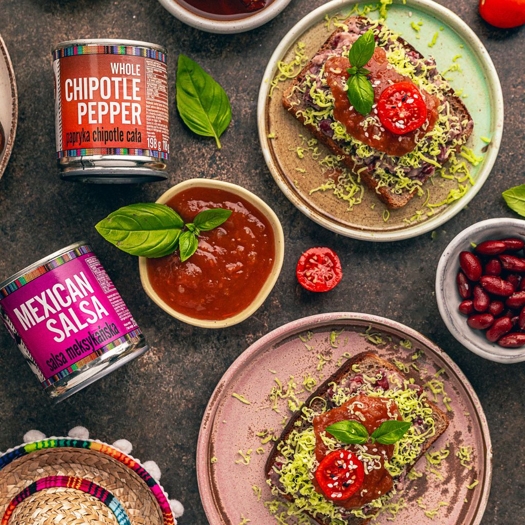 Meksykańskie zapiekanki molletes z papryką chipotle yummy_fotografia_kulinarna Casa de Mexico