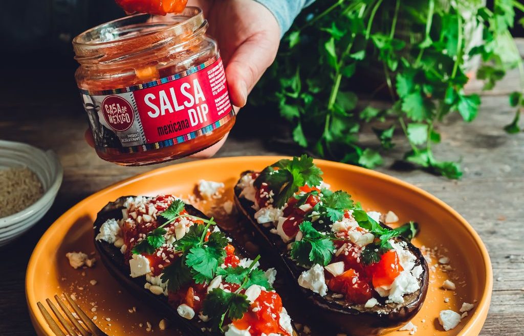 Grillowany bakłażan z fetą i salsą warzywną yummy_fotografia_kulinarna Casa de Mexico